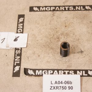 Kawasaki ZXR750 H2 90 Klepveer buiten / 49078-1094 Spring Valve, Outer