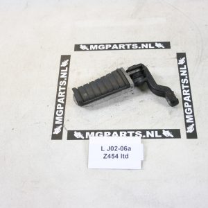 Kawasaki Z450ltd 454ltd 85 Voetsteun met houder LV - 34003-1229 / 34028-1160 Holder-step, Fr, Lh