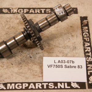 Honda VF750S Sabre RC07 Nokkenas Uitlaat voor / 14131-MB0-010 Camshaft, Fr, Ex