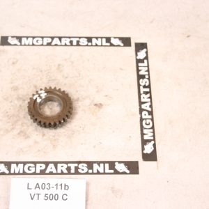 Honda VT500C 83-84 PC08 Tandwiel 27T / 23491-MF5-000 Gear, M/shaft 5th
