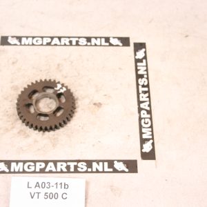Honda VT500C 83-84 PC08 Tandwiel Versnelling 37T / 23441-MF5-000 Gear, Ct/shaft 2nd