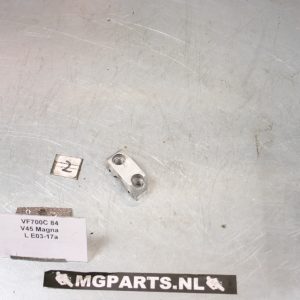 HONDA VF700C MAGNA 82/84 RC09 - Stuurklem L - 53236-MB1-701 / 53236-MK3-000 Holder, L.upper