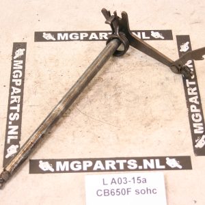Honda CB650C sohc 1979 Schakelas / 24610-426-010 Spindle, Gearshift