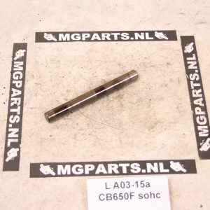 Honda CB650C sohc 1979 Schakelvorkas / 24261-426-000 Shaft, Shift Fork