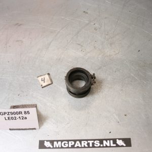 Kawasaki GPZ 900 R 84/85 Inlaatrubber - 16065-1108 Holder-carburetor