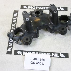 Suzuki GS450L 83 Kroonplaat / 51311-44120 Head, Steering Stem