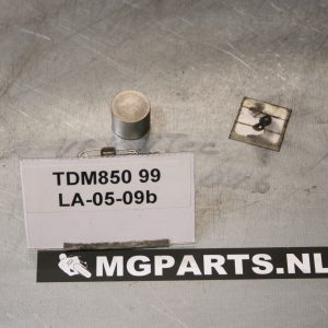 Yamaha TDM 850 4TX 1999 Klephoed - 1WG-12153-11 Lifter, Valve (yellow)