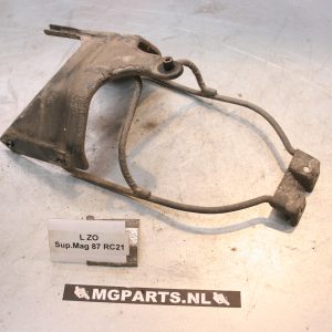 Honda VF700C RC21 Supermagna Beugel Spatbord - 80110-MN0-000 Plate, Inner