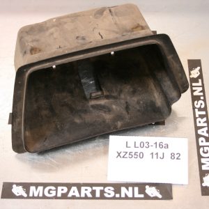 Yamaha XZ 550 11J 1982 Gereedschapbak - 11H-2160E-00 Box