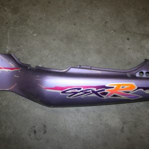 Suzuki GSXR1100W 1995 Zijdeksel links - 47200-46E70 Cover Assy, Frame, L