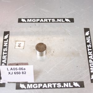 Yamaha XJ 650 4H7 80/82 Klepschotel - 31A-12153-00-E0 LIFTER, VALVE 4H7-12153-01