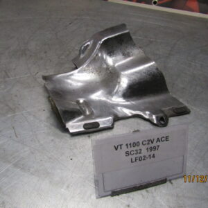 VT 1100 C2V ACE SC32 1997 Hitteschild - 83702-MAH-000 COVER ASSY., CENTER (LF02-14)