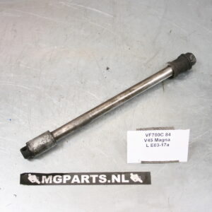 HONDA VF700C MAGNA 82/84 RC09 Achterwielas - 42301-MB0-700 Axle, Rr.wheel