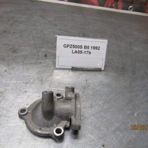 GPZ500S B5 1992 Thermostaathuisdeksel - 16160-1170 BODY,THERMOSTAT,UPP (LA05-17b)